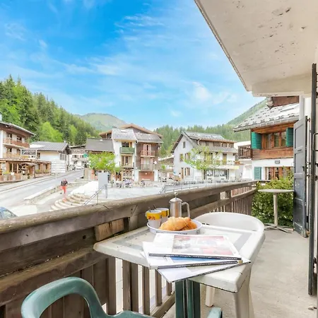 Le Bellevue 05 Walk To Ski Lifts Argentiere Retreat | Balcony & Pool - Happy Rentals Appartement