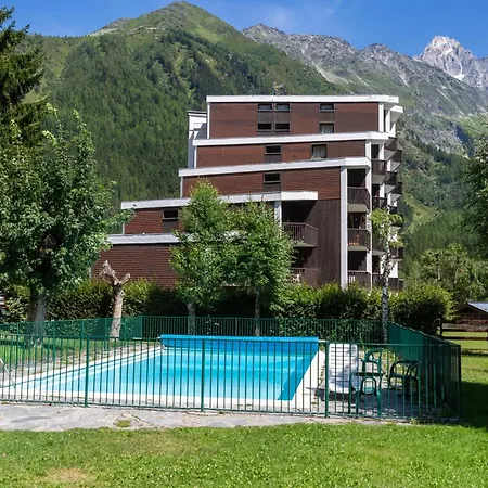Le Bellevue 05 Walk To Ski Lifts Argentiere Retreat | Balcony & Pool - Happy Rentals *