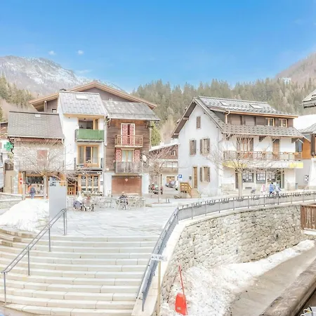 Le Bellevue 05 Walk To Ski Lifts Argentiere Retreat | Balcony & Pool - Happy Rentals Appartement *